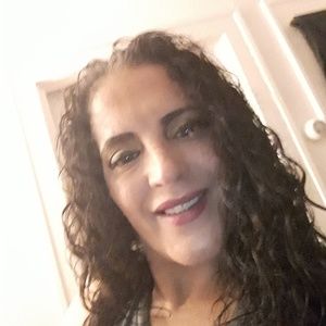 Meet your Posher, Daniella